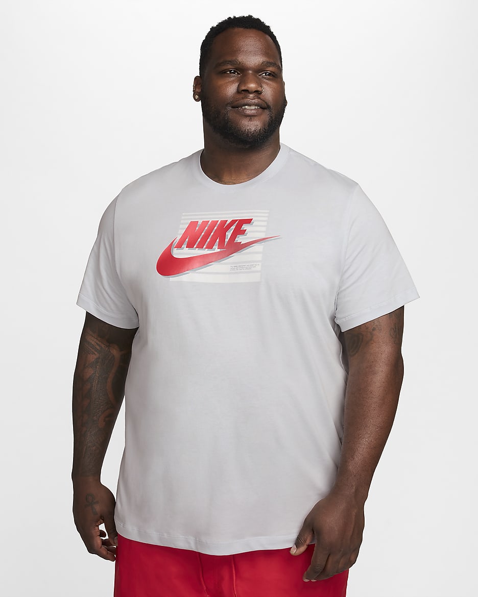 Nike Sportswear Men s T Shirt. Nike